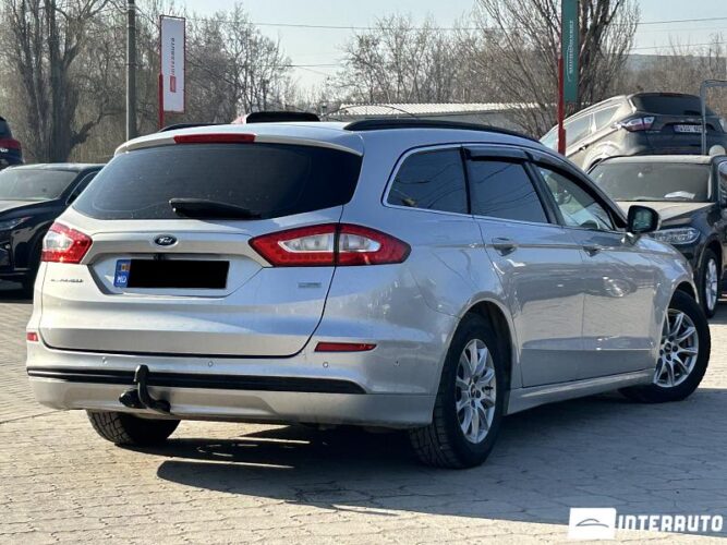 Ford Mondeo 31 interauto-car