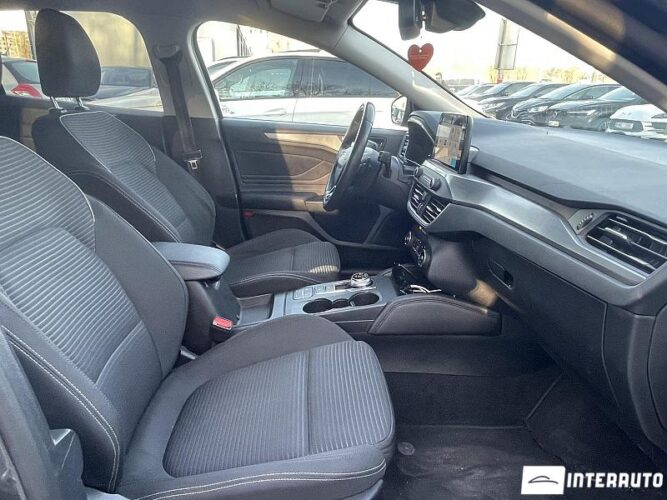 Ford Focus 36 interauto-car