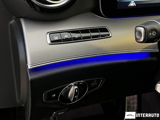 Mercedes E 220 42 interauto-car