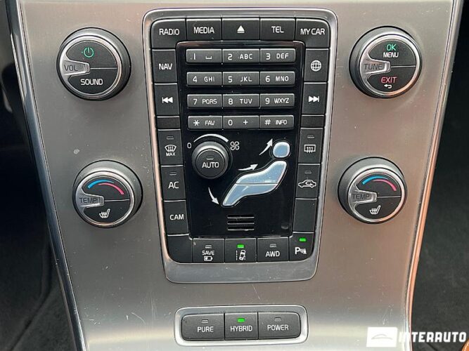 Volvo V 60 38 interauto-car