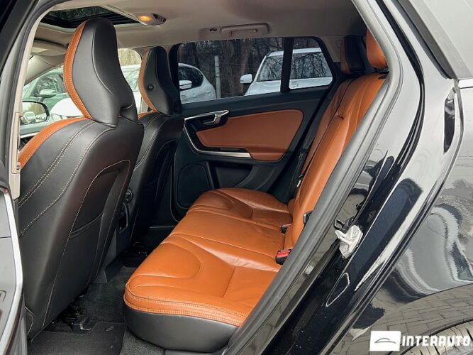 Volvo V 60 41 interauto-car