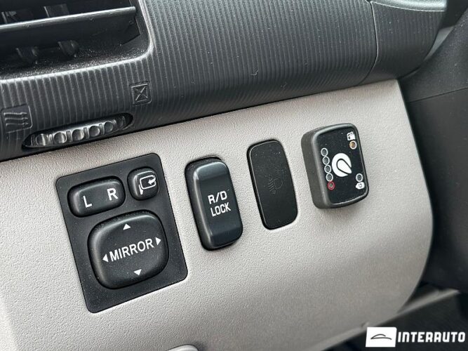 Mitsubishi Pajero Sport 47 interauto-car