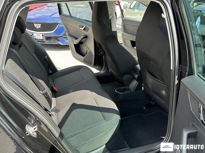 Skoda Rapid 44 interauto-car