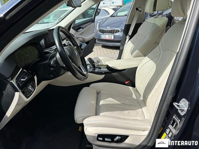 BMW 530e 42 interauto-car