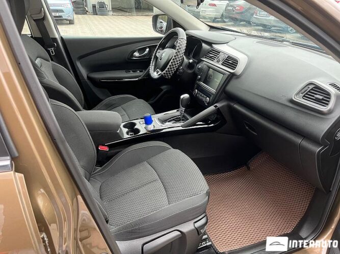 Renault Kadjar 42 interauto-car