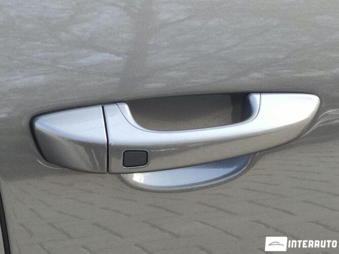 Porsche Cayenne S Hybrid 48 interauto-car