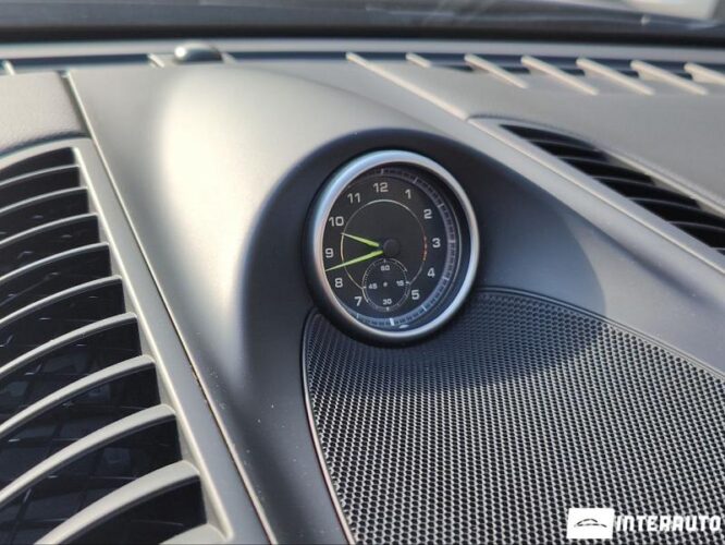 Porsche Cayenne S Hybrid 45 interauto-car