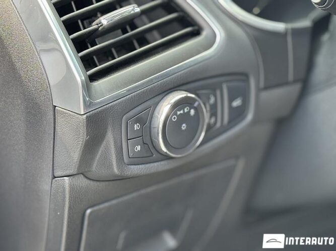 Ford Edge 45 interauto-car