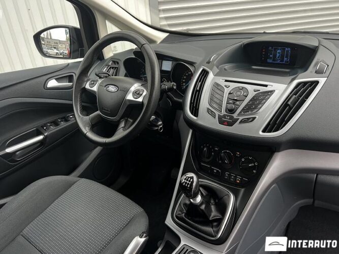 Ford Grand C-MAX 36 interauto-car