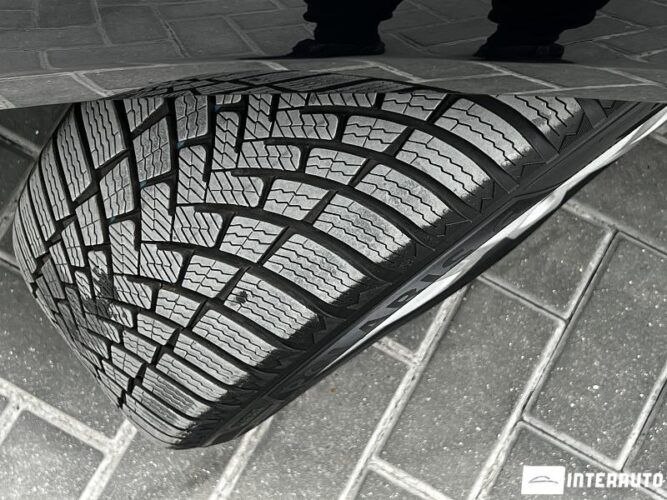 Ford Grand C-MAX 43 interauto-car