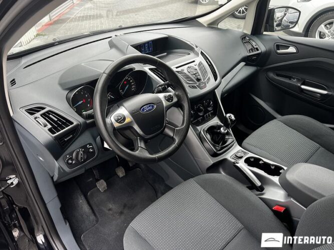 Ford Grand C-MAX 33 interauto-car