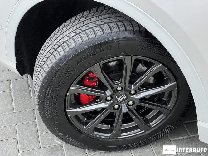 Ford Kuga 56 interauto-car