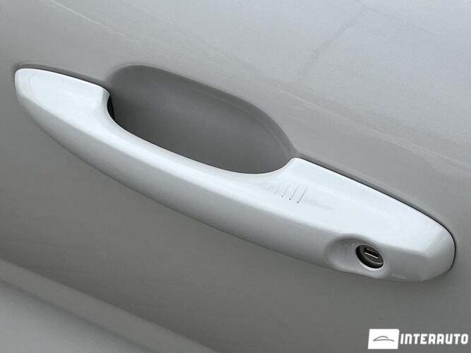 Ford Kuga 54 interauto-car