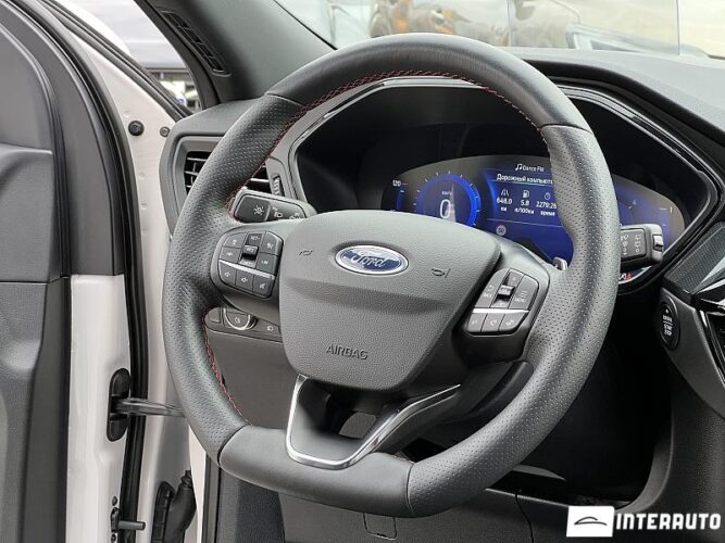 Ford Kuga 45 interauto-car