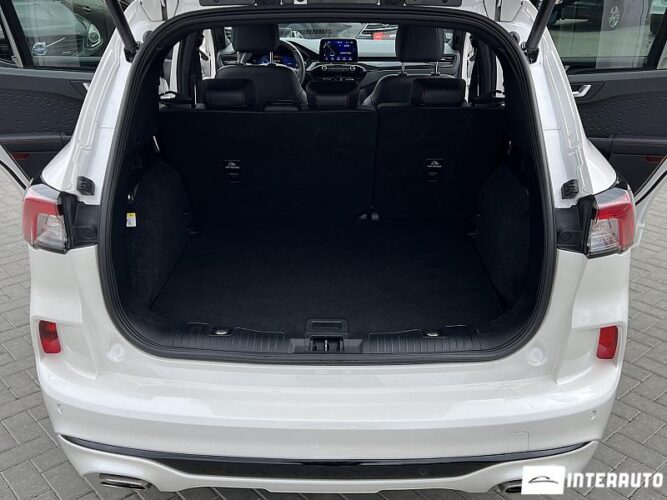 Ford Kuga 63 interauto-car