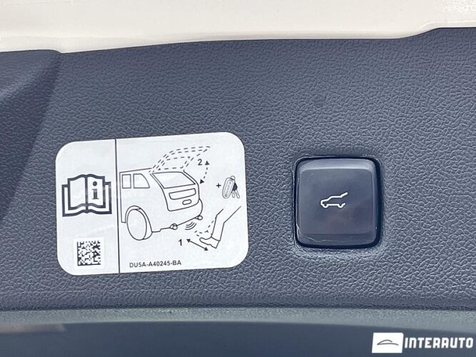 Ford Kuga 62 interauto-car