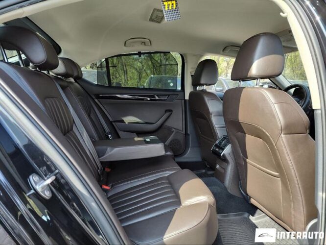 Skoda Superb 41 interauto-car
