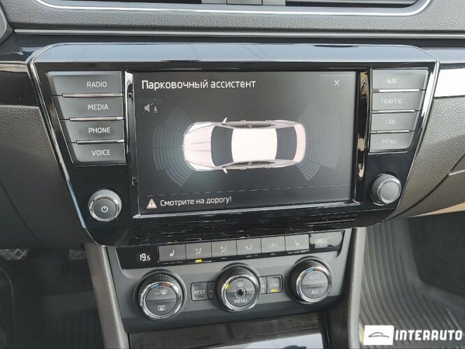 Skoda Superb 44 interauto-car