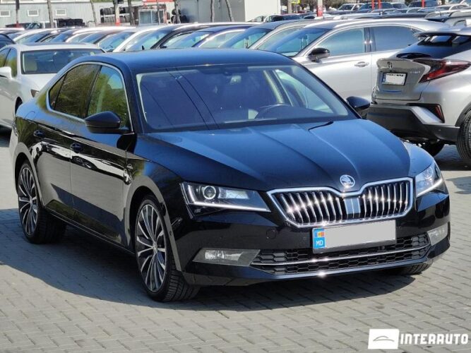 Skoda Superb 35 interauto-car