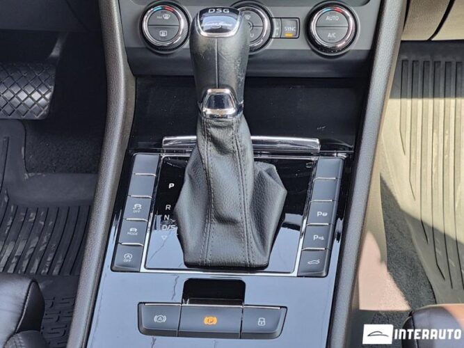 Skoda Superb 45 interauto-car