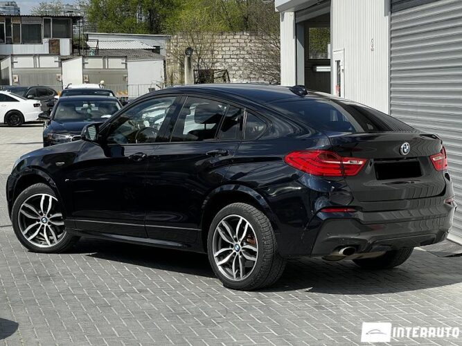 BMW X4 2.0D 29 interauto-car
