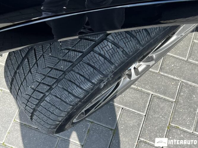 BMW X4 2.0D 39 interauto-car