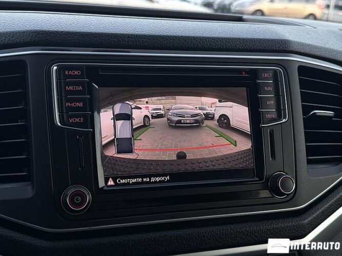 Volkswagen Amarok 43 interauto-car