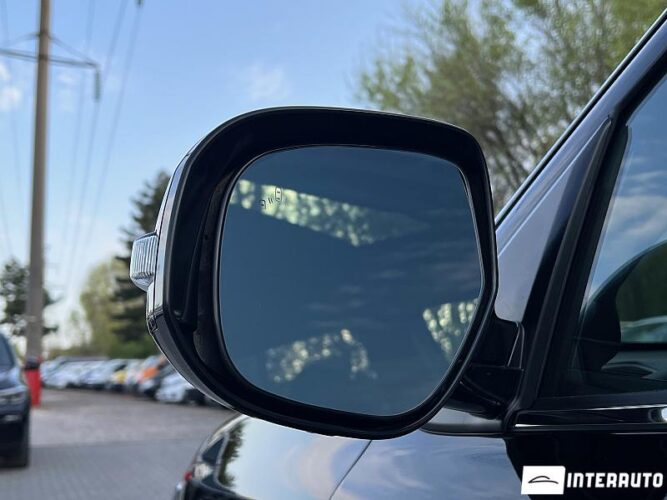 Mitsubishi Outlander 37 interauto-car