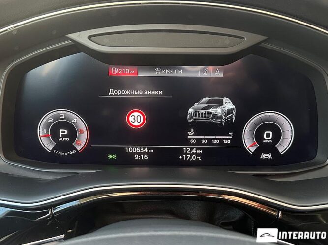 Audi Q8 40 interauto-car