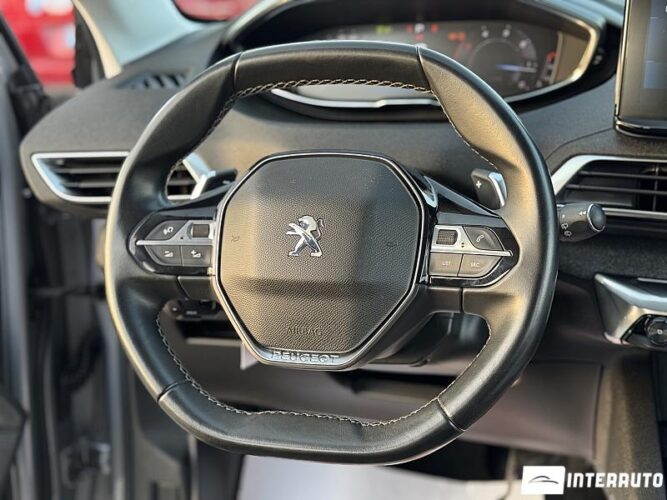 Peugeot 5008 42 interauto-car