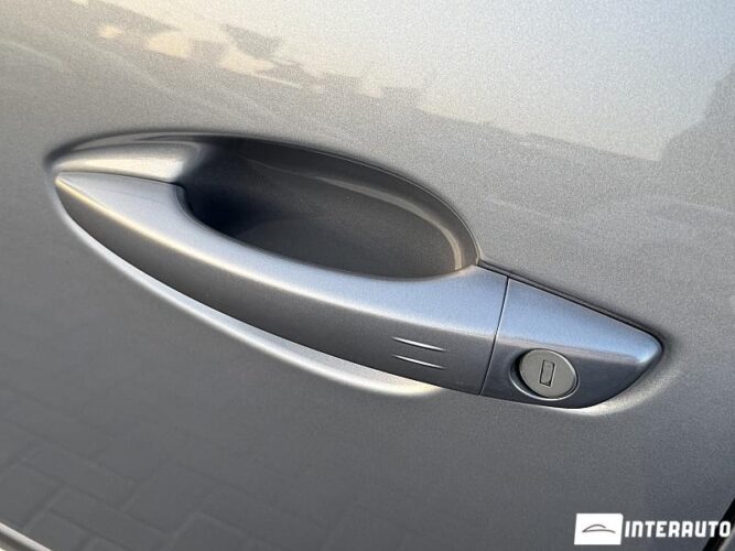 Peugeot 5008 55 interauto-car