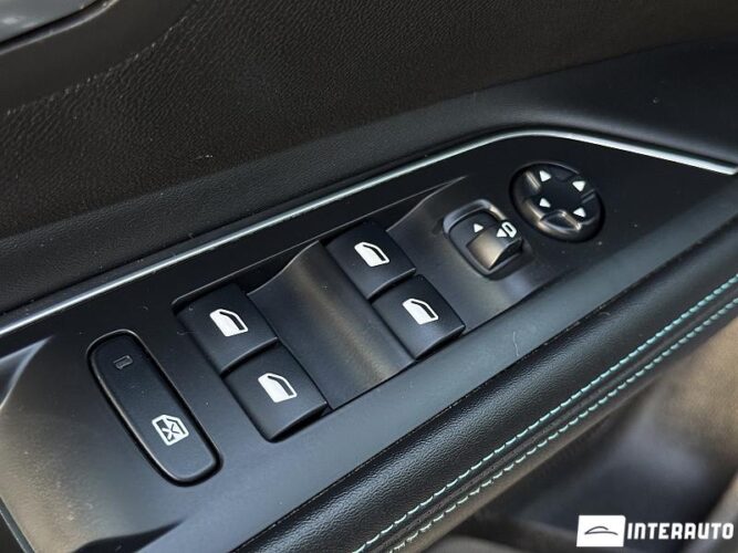 Peugeot 5008 56 interauto-car