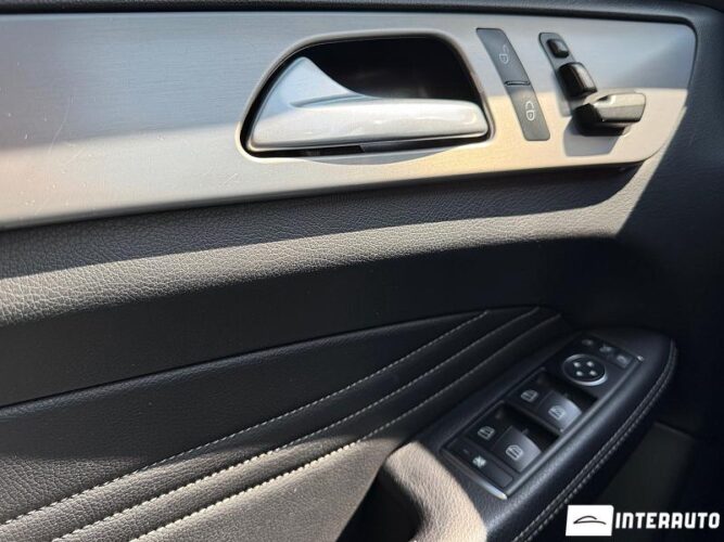 Mercedes ML 250 37 interauto-car