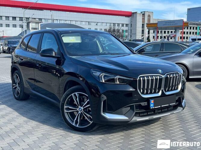 BMW iX1 xDrive30 29 interauto-car
