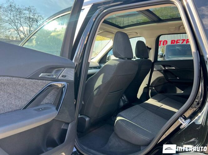 BMW iX1 xDrive30 40 interauto-car