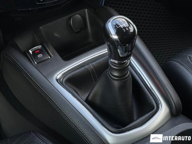 Nissan Qashqai 49 interauto-car