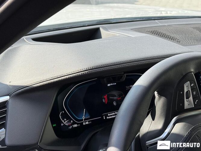 BMW X5 4.5e 69 interauto-car