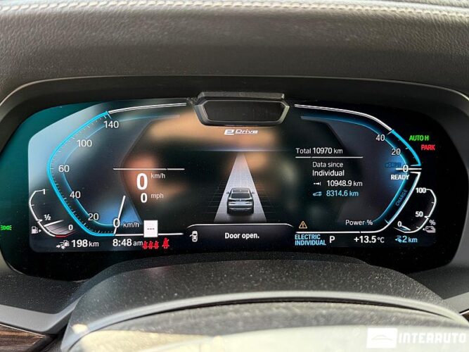 BMW X5 4.5e 48 interauto-car