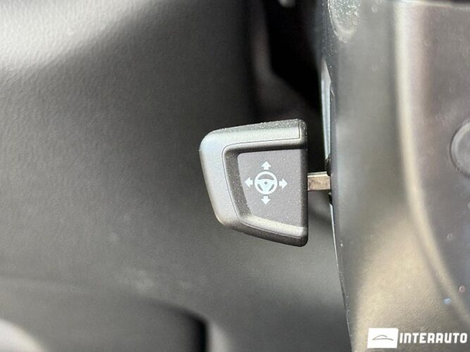 BMW X5 4.5e 66 interauto-car