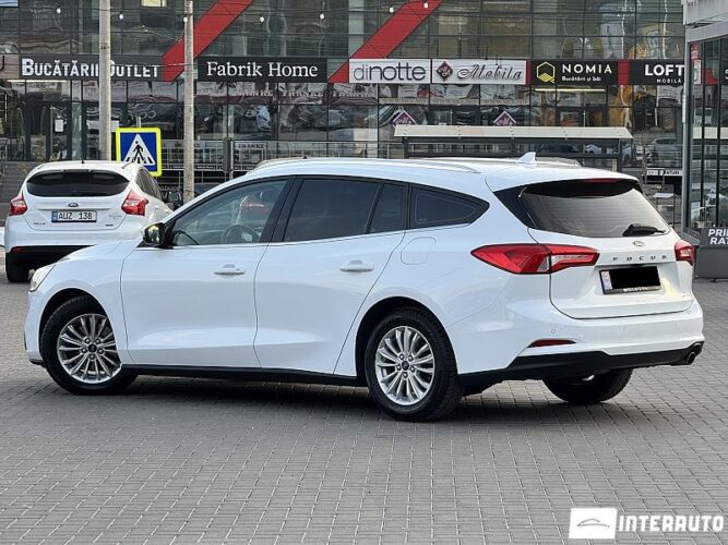 Ford Focus 35 interauto-car