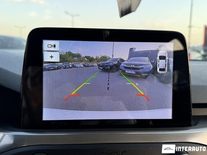 Ford Focus 41 interauto-car