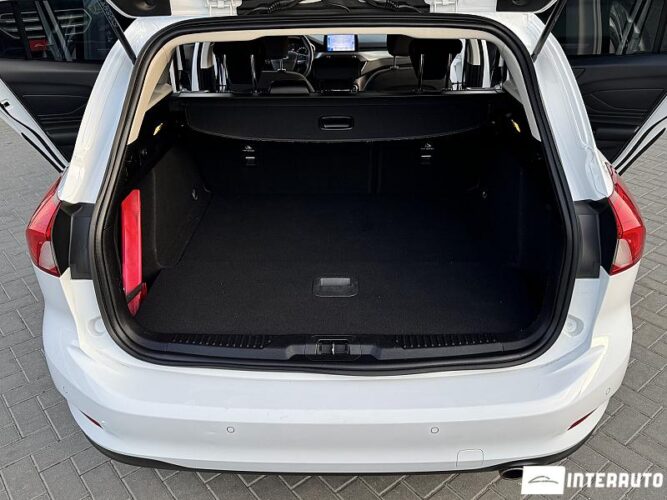 Ford Focus 51 interauto-car