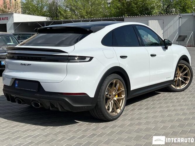 Porsche Cayenne Turbo GT Coupe 33 interauto-car