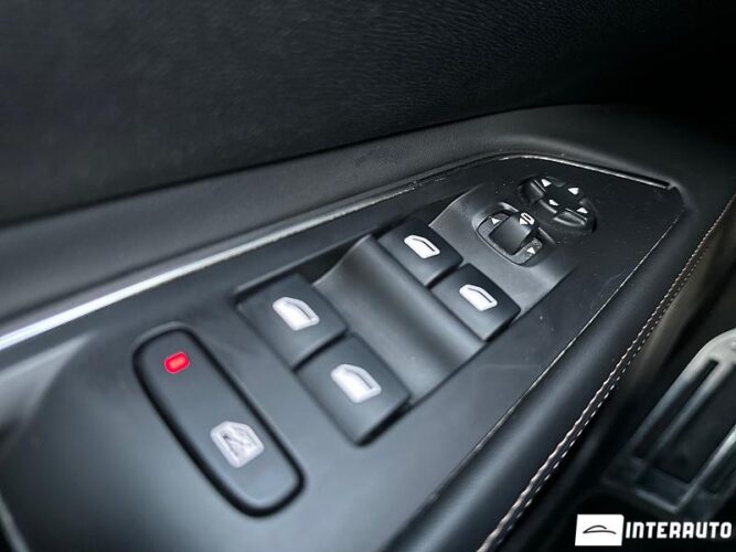 Peugeot 5008 44 interauto-car