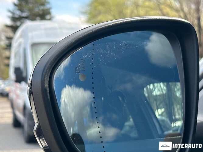 Renault Arkana 38 interauto-car