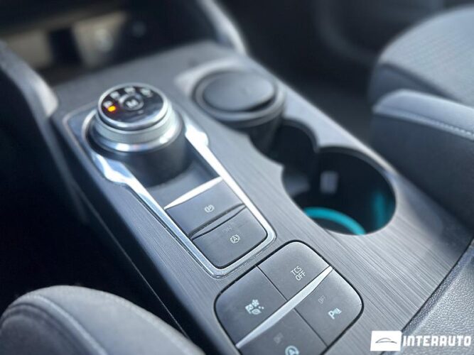 Ford Focus 44 interauto-car