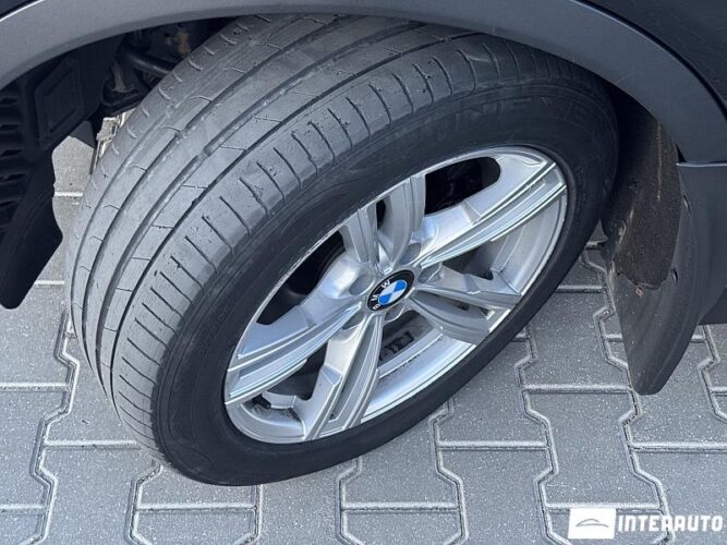 BMW X3 2.0D 45 interauto-car