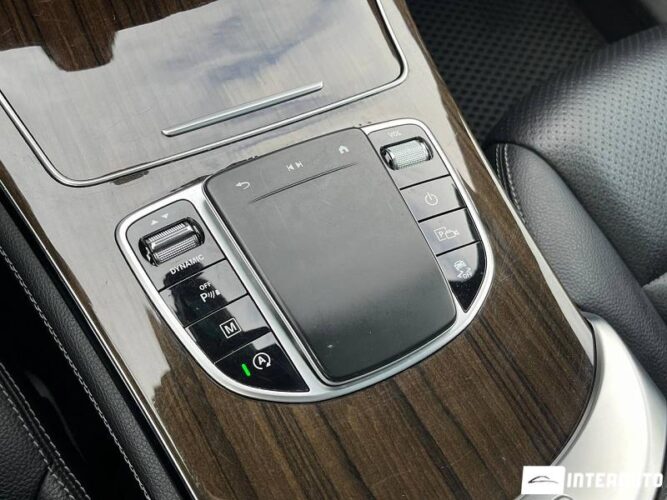 Mercedes GLC 300 41 interauto-car