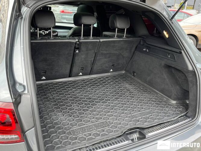 Mercedes GLC 300 44 interauto-car