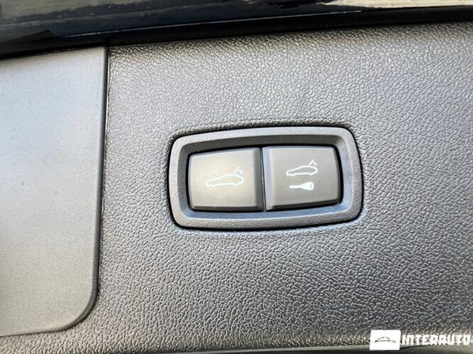 Porsche Cayenne E-Hybrid 59 interauto-car